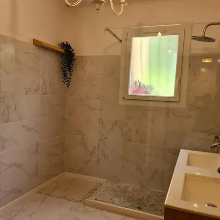 Villa Typique Du Sud De 110m2